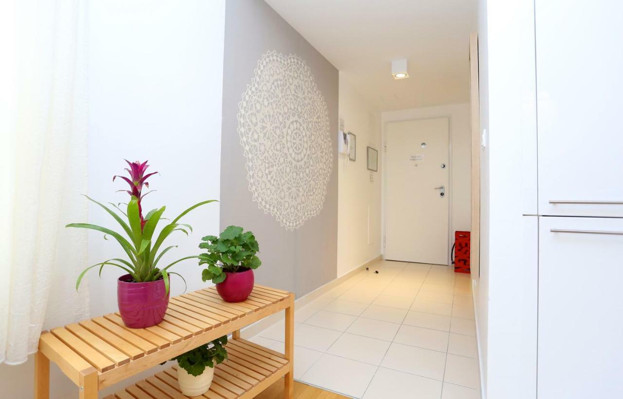 Luxury Apts Leone Split Centre Exteriör bild